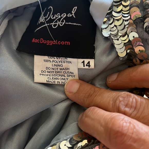 SEQUINED SHORT SLEEVE EVENING GOWN brand new with Macy’s tag size 14 brand new - Picture 6 of 13